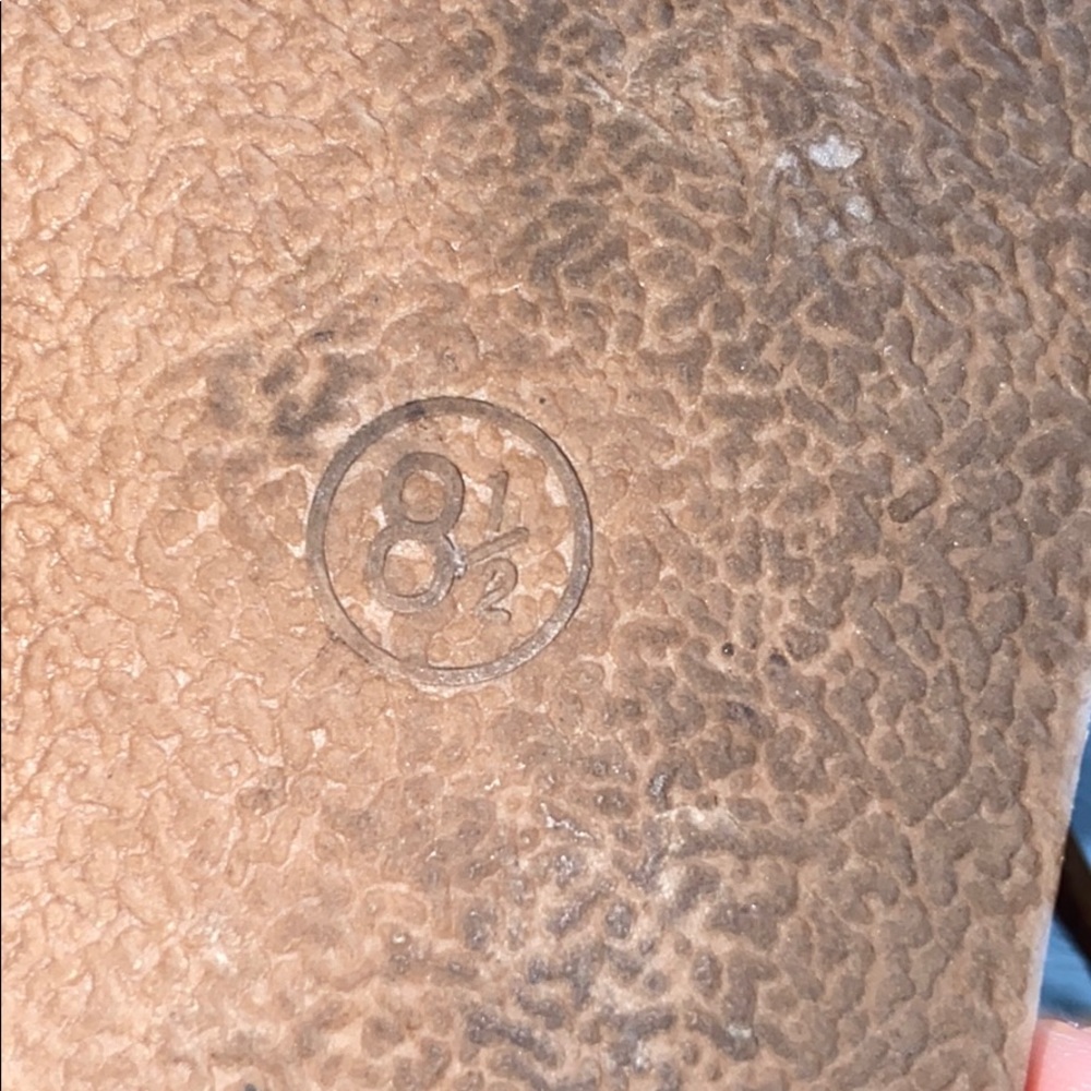 Sandals - Picture 3 of 3